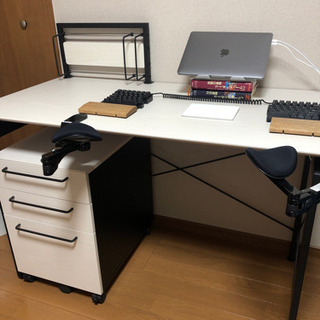 【超美品】ニトリ　デスク　サーヤ　デスクワゴンセットの画像