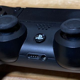 （取引中）PlayStation®4 ジェット・ブラック 500GB CUH-1100の画像