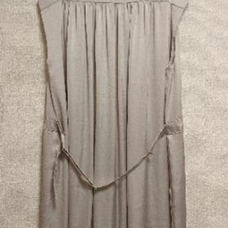 GWセールでお値下げ中★美品★Fabrique au Japon くすみピンク　袖なし　ジャケット　羽織の画像