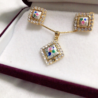 骨董/ヴィンテージ＊陶器ネックレス&ピアスセットの画像