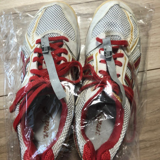 お譲り先が決まりました。バレーボールシューズの画像