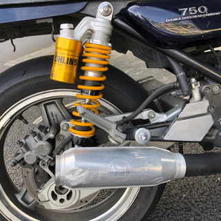 ゼファー750 