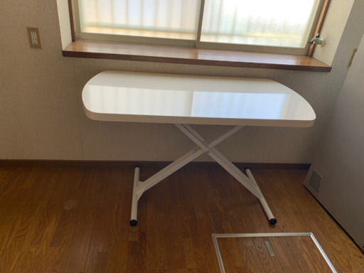 昇降式テーブル