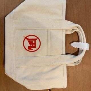 白　凪マーク　ポーチ　34cm ×　23cm  1/4