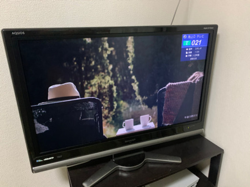 テレビ　SHARP REGZA 37インチテレビ
