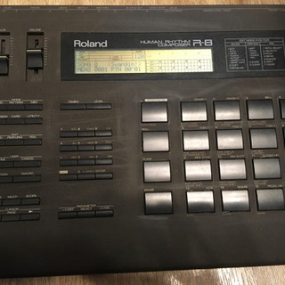 Roland R-8 リズムマシン【ジャンク】