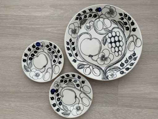 ★値下げしました★アラビア／北欧／プレート大１，小２