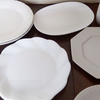 美品！　白い食器　14点セット　の画像