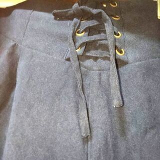 『e hyphen world gallery』牡丹色のカーディガン & 紺のガウチョパンツセット Mの画像