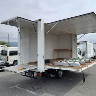 超希少舞台やイベントで活躍します。キッチンカーのベース車両に実走...