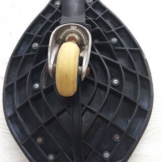 リップスティック、ブレイブボード、スケボー、スケートボードの画像