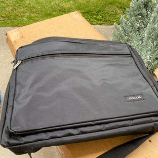 パソコン入れバック