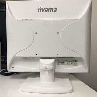 無料：No.10 イーヤマ PLE1980SD-W2 19インチ液晶モニター（ホワイト）の画像