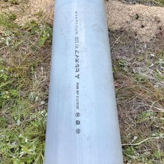 塩ビパイプvu200　380cm程度、15cmほど割れあり