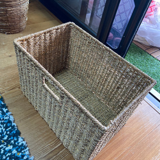 収納ケース　アジアン風の画像