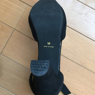 ヒールパンプス　Mサイズの画像