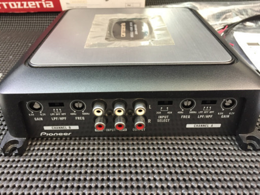 カロッツェリア アンプ GM-D6400 中古品