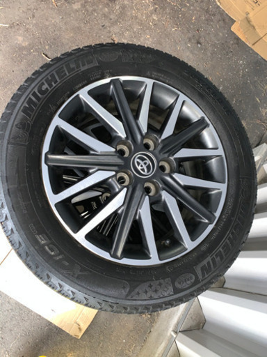 ヴォクシー 純正ホイール