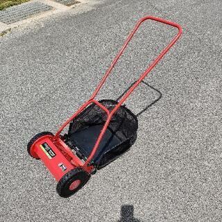 ミナト 手押し芝刈り機 LMA-300 (リール式5枚刃/刈幅3...