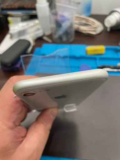 【売却済み】iPhone8 64GB シルバーSIMフリー端末