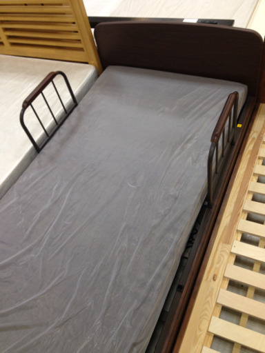 取りに来れる方限定！ニトリの電動リクライニングベッドになります！