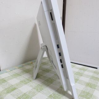 大画面エプソン一体型PC 美品(白)Offce その他色々な便利ソフトの画像
