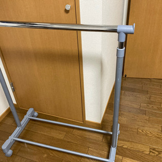 ハンガーラック　室内干しの画像