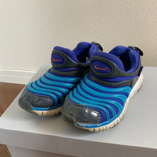 NIKE ダイナモフリー　18センチ