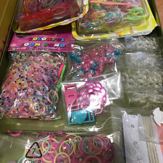 【お取引中】女の子用アクセサリー作りセットの画像