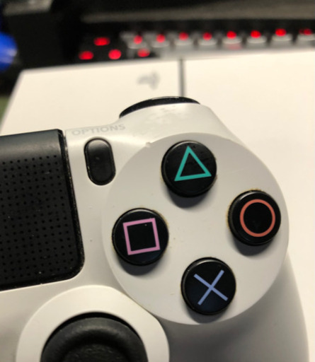 PS4本体（箱付き）&ソフト2本セット (配送の場合着払い）