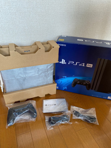 【超美品】　PS4 Pro 1TB