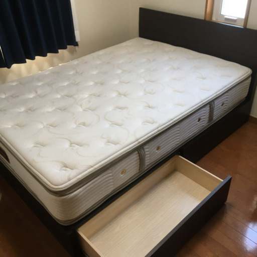 シモンズ ダブル マットレス ゴールデンバリュー ピロートップ ベッドフレームセット