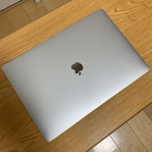 APPLE MacBook Pro 2017 15インチ 16GB