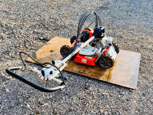 スパイダーモア★共立★草刈機★ 4WD★２サイクル AZ500 ★自走式斜面草刈機 ４WD 中古品動作確認済/引取もしくは落札者手配の