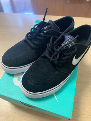 NIKE 25㌢