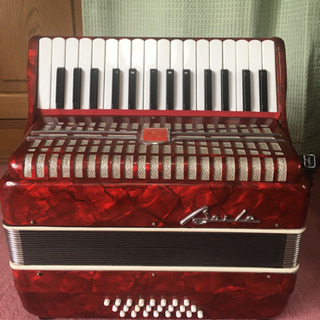 中古アコーディオン　BAILE 