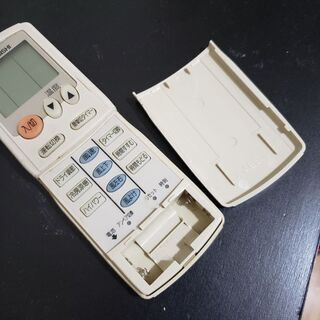 MITSUBISHI エアコン用リモコンの画像