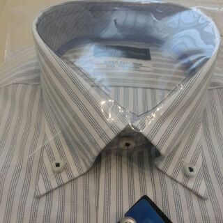 【完売しました】①新品未使用のワイシャツ3枚お譲りします。の画像