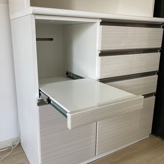 ニトリ食器棚(ホワイト) 幅100×奥行50×高さ206cm