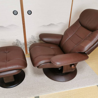 【カリモク家具】リクライニングチェア"Chitano" オットマン付