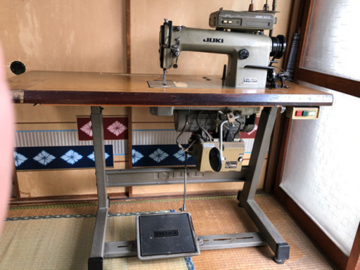 4月30日には処分します。業務用ミシン