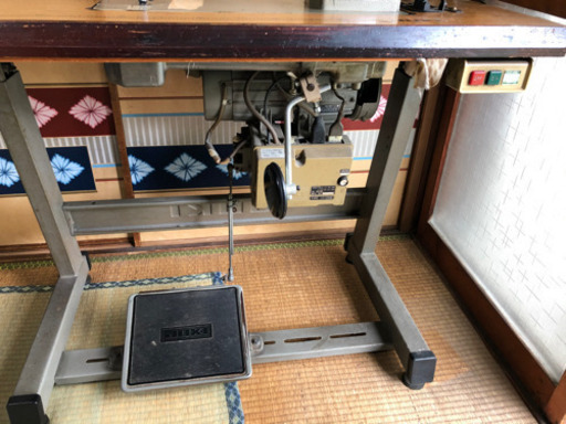 4月30日には処分します。業務用ミシン