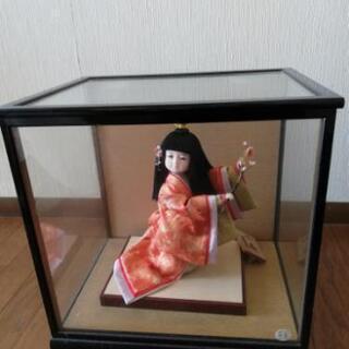 日本人形ガラスケース入り