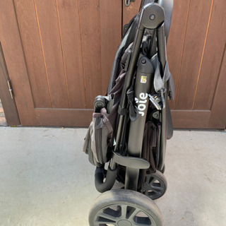 3輪　バギー　ベビーカー　　joie の画像