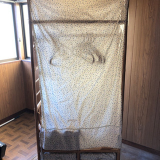 洋服掛けの画像