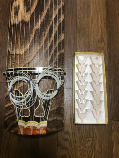 お琴売ります。