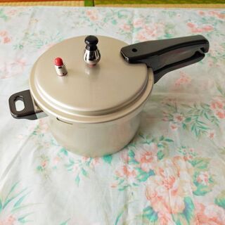 圧力鍋(値下げ)