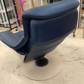 カリモク ザ・ファースト リクライニングチェア オットマン付き ブルー