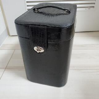 コスメボックス　ニトリ　黒　収納 メイク　化粧品