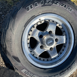 ランクル ホイールBERG16インチ PCD150